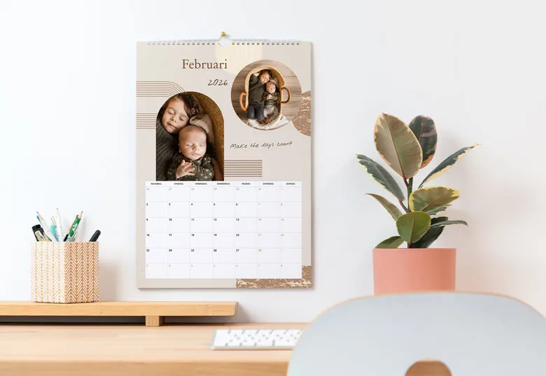 Persönlicher Wandkalender mit eigenen Fotos als Weihnachtsgeschenk